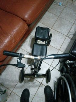 Knee walker