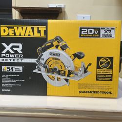 Dewalt Xr. 20volt Max Circular Saw (tool)