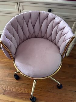 Pink Velvet Swivel Vanity Chair with Gold Base