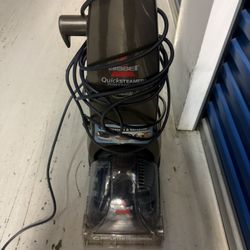Bissell Dirtlifter Powerbrush Carpet Cleaner’s Vacuum 