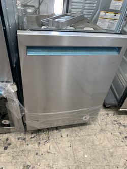 Kitchen aid dishwasher in stainless steel new
