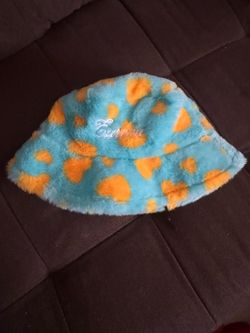 Eureka fur bucket hat
