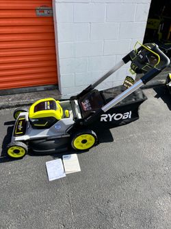 40V HP Brushless 21" Whisper Series Cordless Walk- Behind Multi-Blade Push Lawn Mower - (2) 6.0 Ah Batteries & Charger