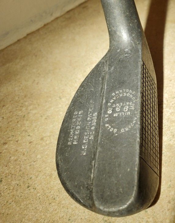 Antique (1930) - The New  "Mills" Ray Model Putter