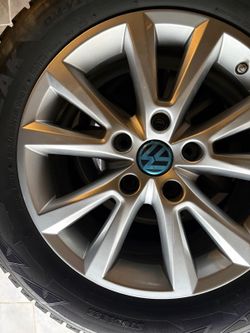 Set of 5 18-inch Volkswagen Karakum wheels with tires fit 2011–2017 Volkswagen Touareg models