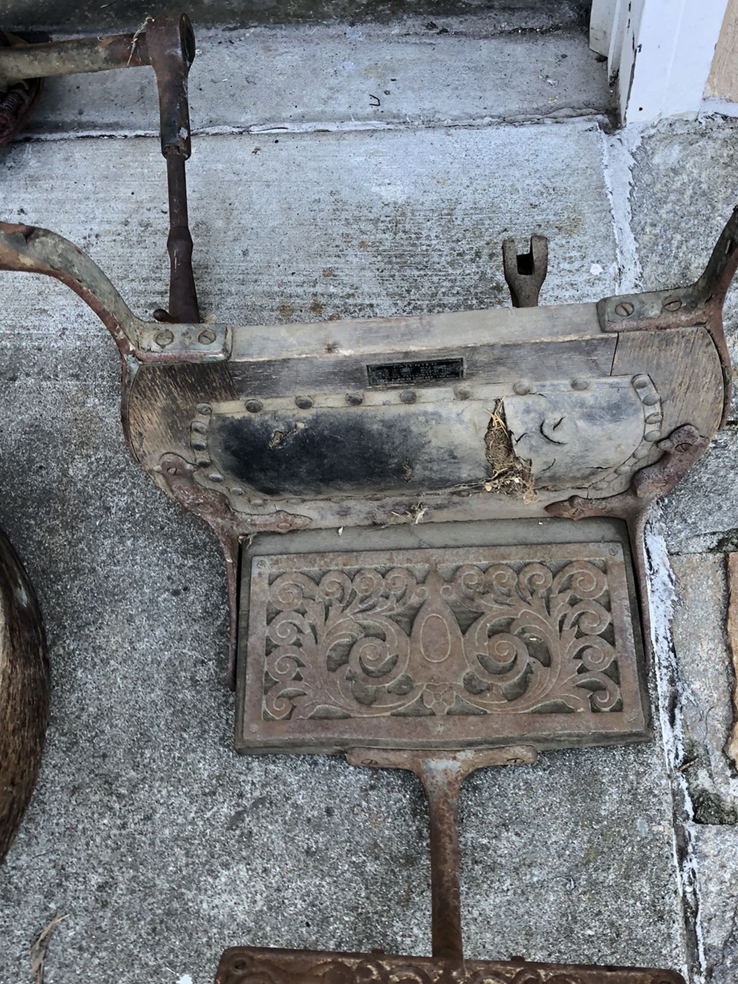 Rare Koch Round Bottom Round Back Footrest