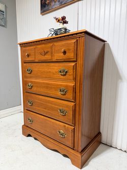 Dresser, Cajonera