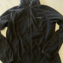 Columbia Women’s Fleece Zip-up
