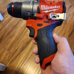 Milwaukee M12 Fuel Hammer/Drill Driver