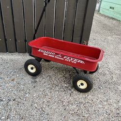 Radio flyer wagon