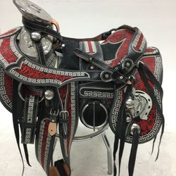 Nueva Montura Charra Bordada Con Herrage Y Fuste Plateado 