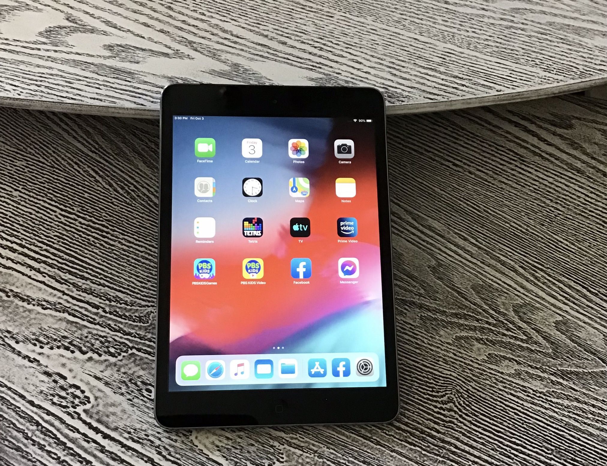 Apple iPad Mini 32GB A1490 in excellent condition. $40