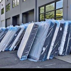 Queen bed can deliver pillow top