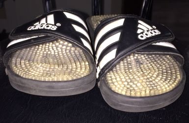 ADIDAS ADILETTE SHOWER SLIDES