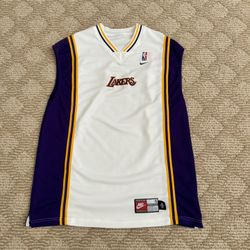 LAKERS NIKE WARM UP JERSEY SIZE XL