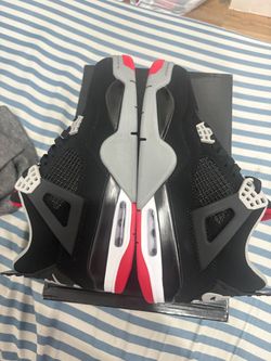 Nike air Jordan bred 4