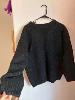 100%wool sweater