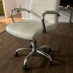 Alden Design Faux Leather Mid-Back Swivel Adjustable Executive Office Chair, White, Very Working Condition Nice And Clean
