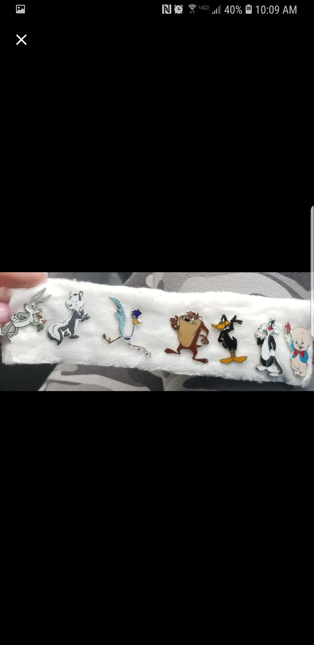 Looney toon pins vintage