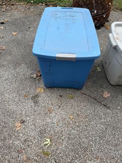 Sterilite Blue Plastic Storage Tote 35 gallon
