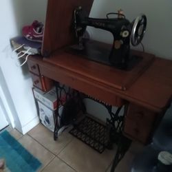 Sewing Great Condition 