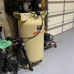 Air Compressor 