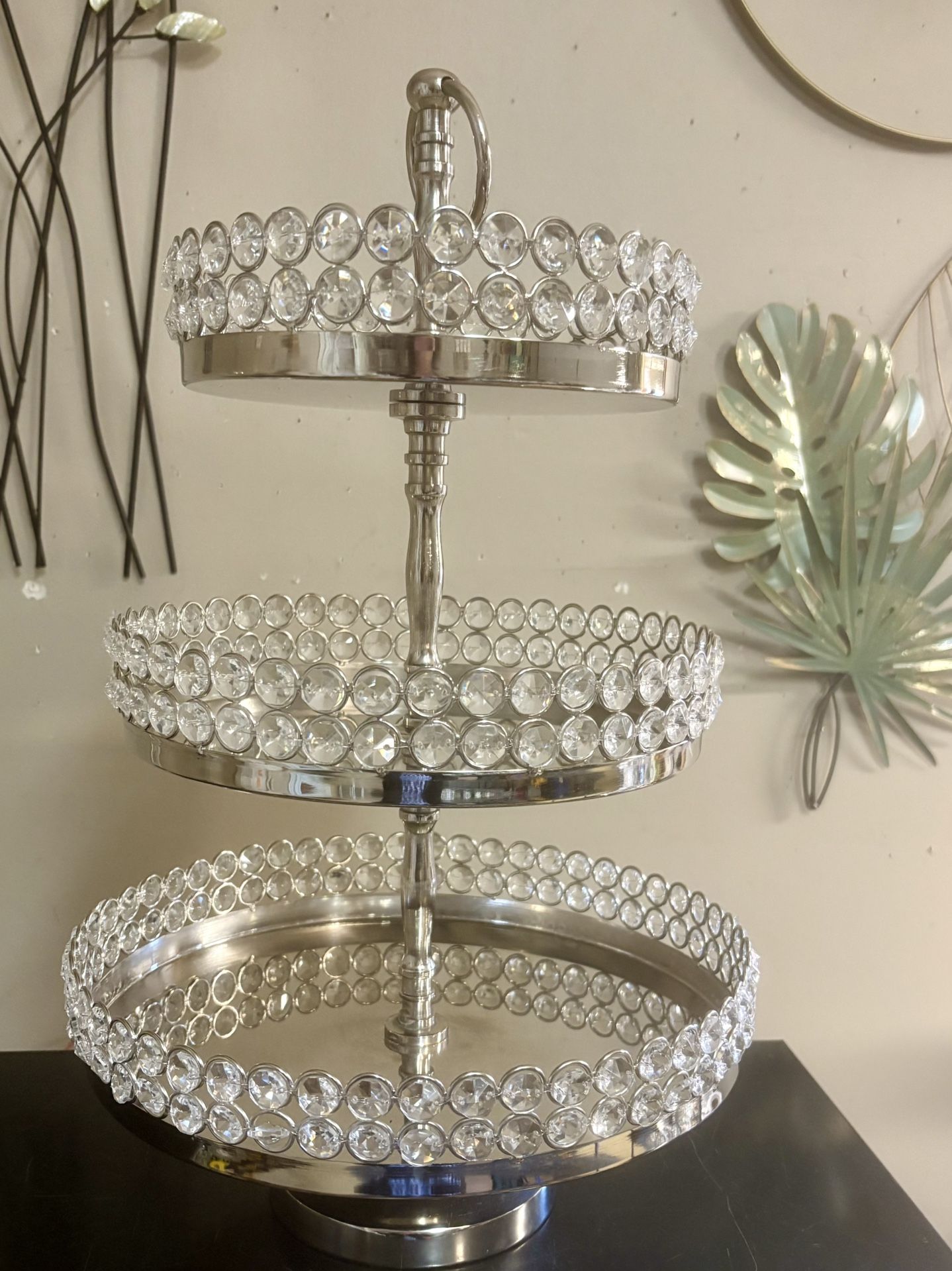Gorgeous Large 3-Tier Stand! 20”