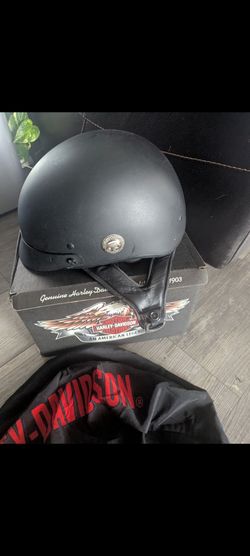 Harley-Davidson helmet size small,  bag and box included