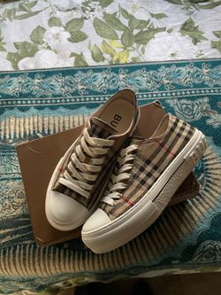 Burberry shoes