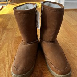 Suade Boots Size 6