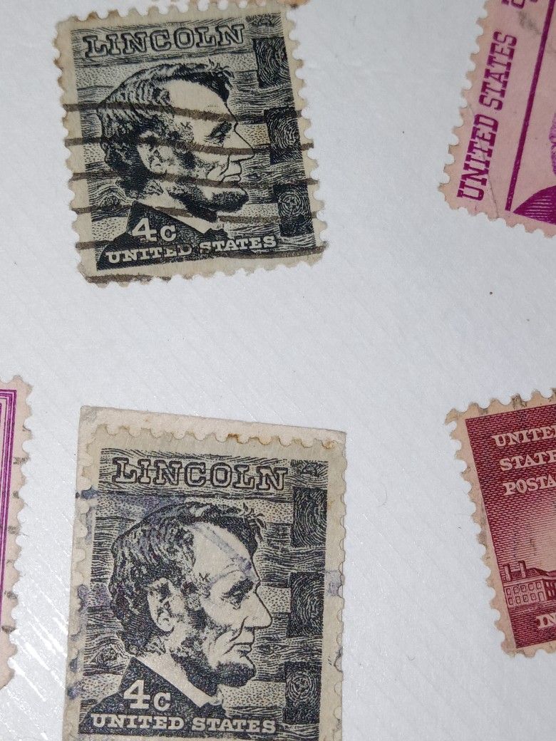 Abraham Lincoln 4 Cent Stamps (Black) Rare!!