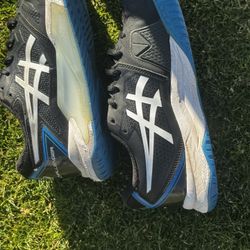 Mens 7.5 ASICS 