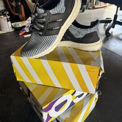 Adidas Ultraboosts Size 9