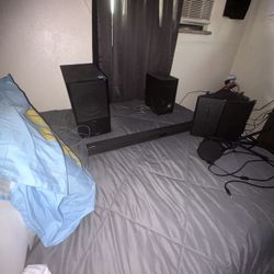Subwoofer, Samsung, Mic For Gaming Music Etc 