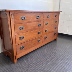 8 Drawer Vintage Large Dresser 