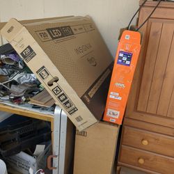 4 Free TV Moving Boxs