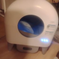 Self Cleaning Litter Box 