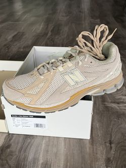 AURALEE x 1906R ‘Bone White’ size 12