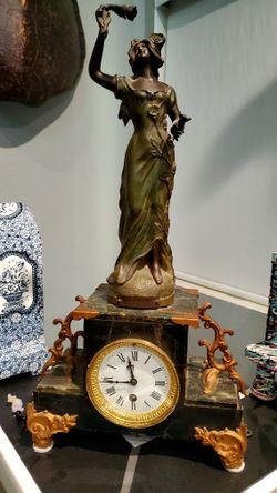 1880 Statue Clock 21 Inches Tall