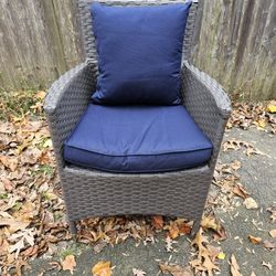 8 Modway Rattan Outdoor Dining Chairs With Blue Sunbrella Cushions