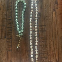 Joan Rivers Pearl Necklaces Gray Ones 18 Inches Beige One Is 34 Inches 34 Inches