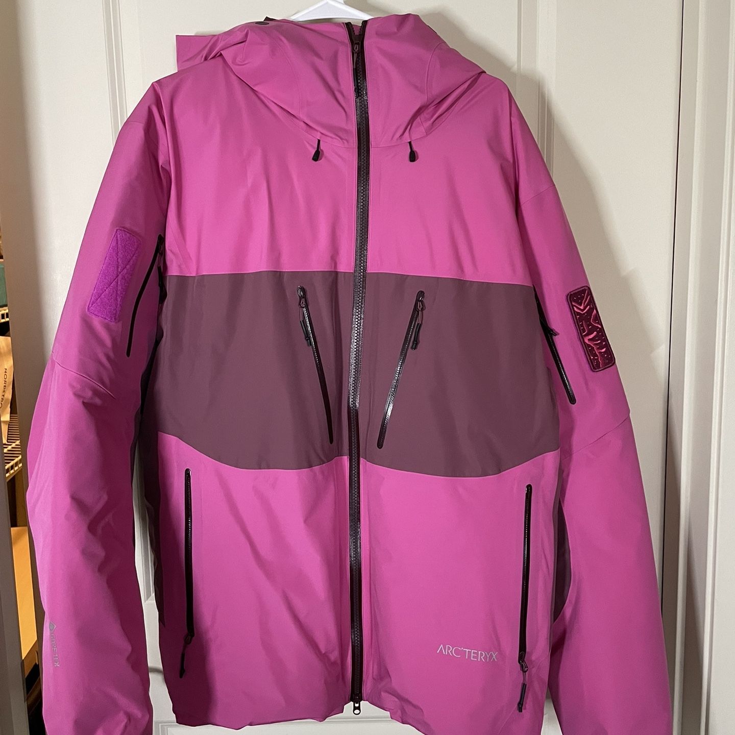 Arcteryx System A Kobah Parka for Sale in Everett, WA - OfferUp
