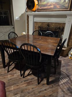 Beautiful kitchen dining table 6 chairs