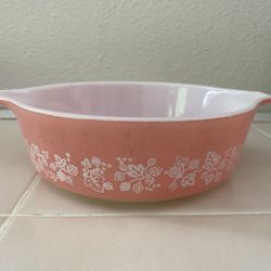 Vintage Pyrex Casserole Dish