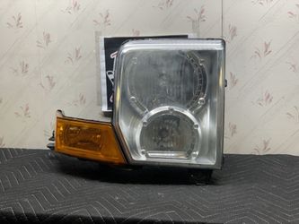 06-10 JEEP COMMANDER HALOGEN PASSENGER OEM HEADLIGHT