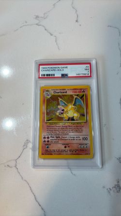 1999 Pokémon Base Set Charizard Holo Card