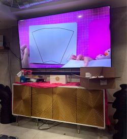 Tv console