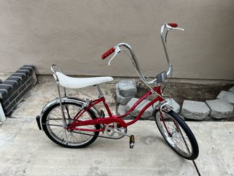 Schwinn Sting-Ray Fair Lady 1975 / Red Girls Bike /  Chicago built