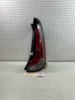 2023 2025 KIA SOUL RIGHT SIDE TAIL LIGHT OEM