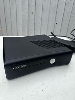 Xbox 360 S Console Model 1439